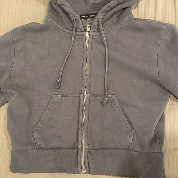 Brandy Melville cropped navy zip up - Picture 2 of 8